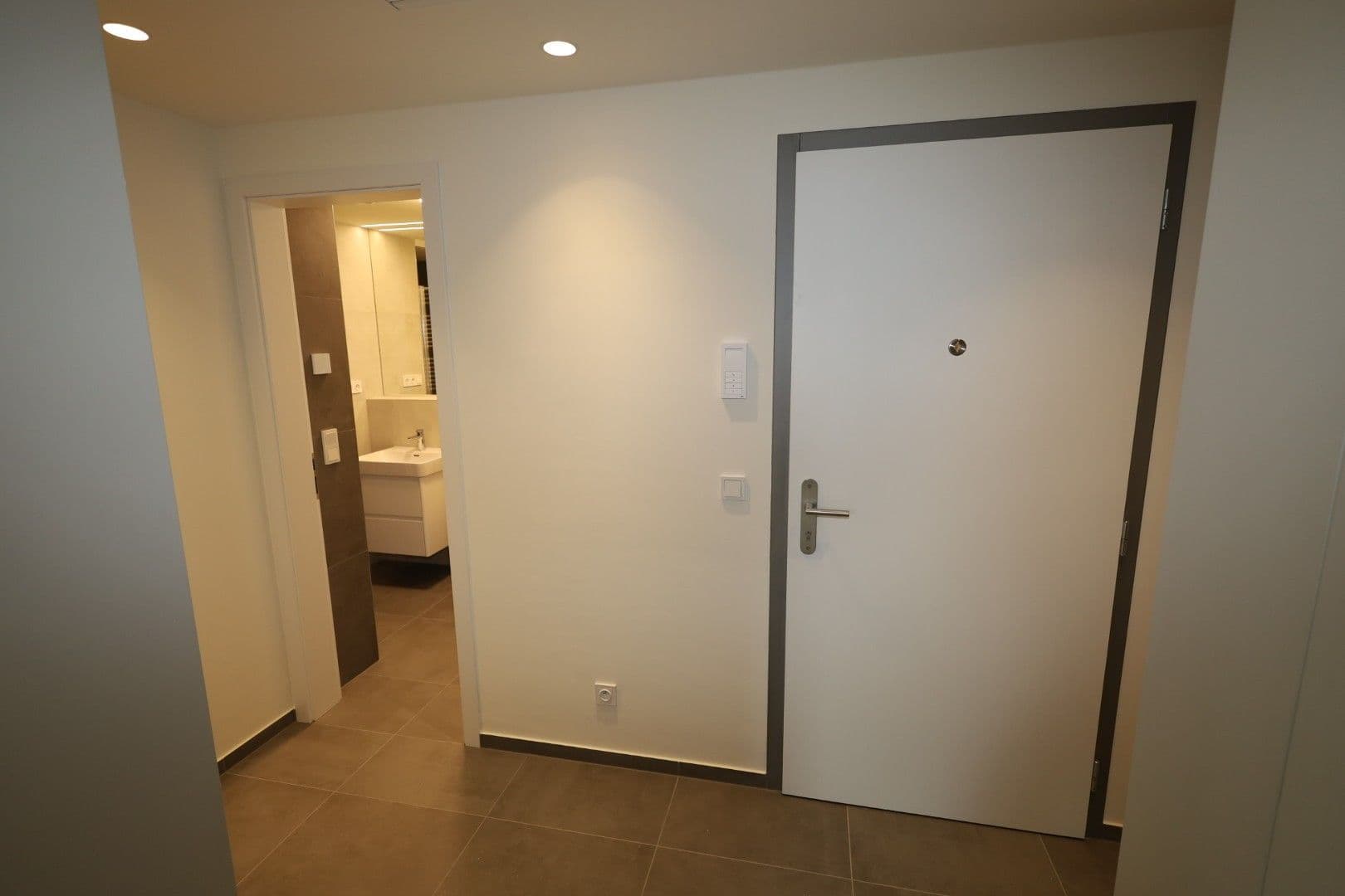Prenájom bytu 1-izbový 35 m², Práčská, Praha, Praha Prenájom bytu 1-izbový 35 m², Práčská, Praha, Praha
