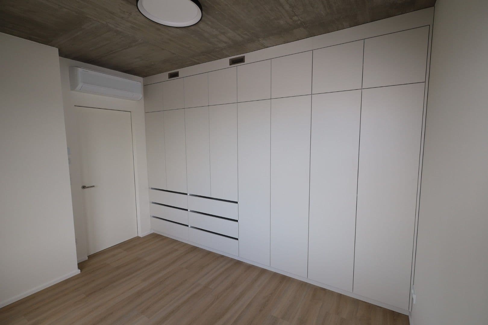 Prenájom bytu 2-izbový 38 m², Práčská, Praha, Praha Prenájom bytu 2-izbový 38 m², Práčská, Praha, Praha