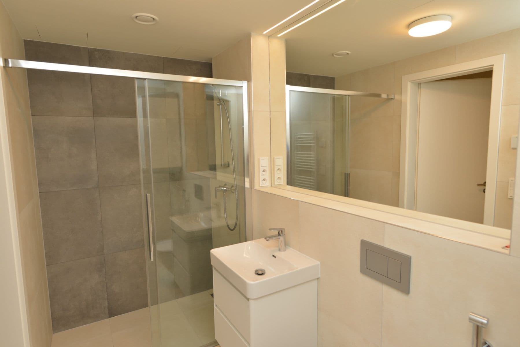 Prenájom bytu 2-izbový 38 m², Práčská, Praha, Praha Prenájom bytu 2-izbový 38 m², Práčská, Praha, Praha
