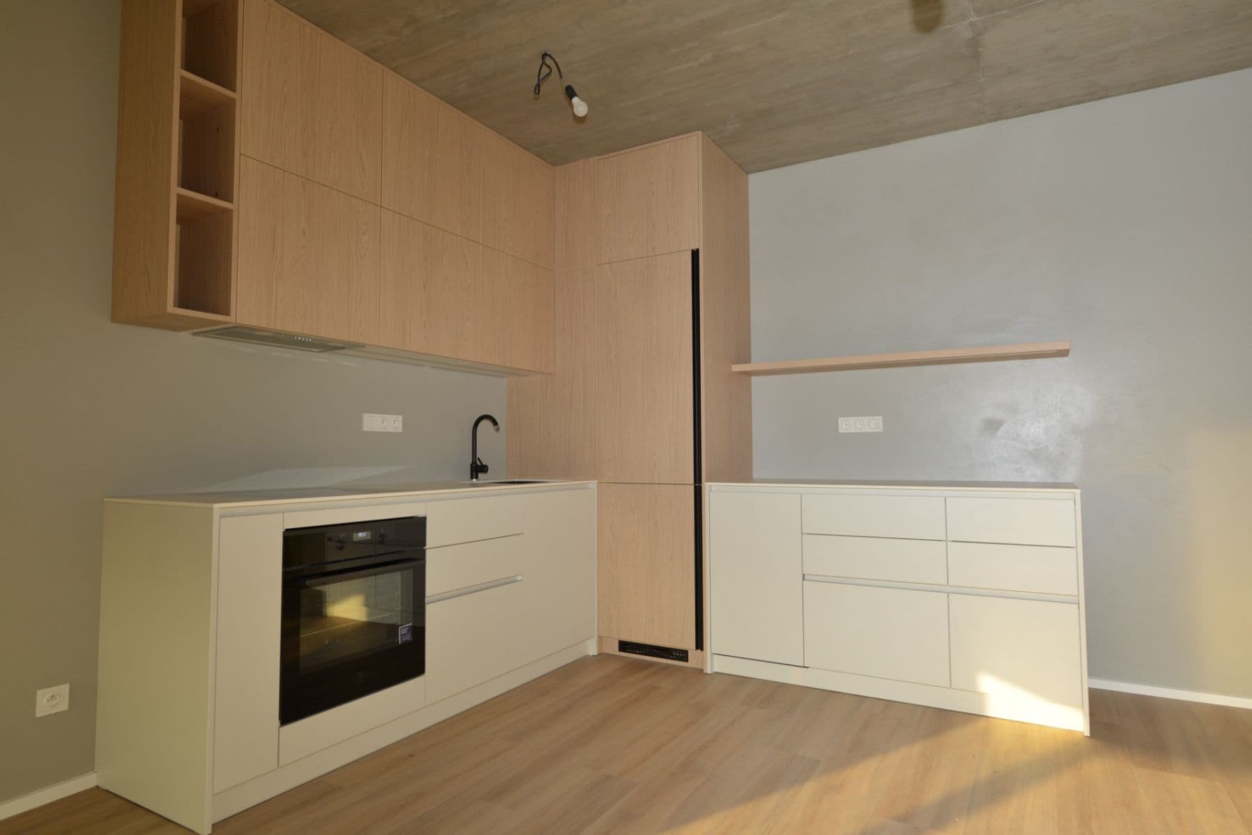 Prenájom bytu 2-izbový 38 m², Práčská, Praha, Praha Prenájom bytu 2-izbový 38 m², Práčská, Praha, Praha