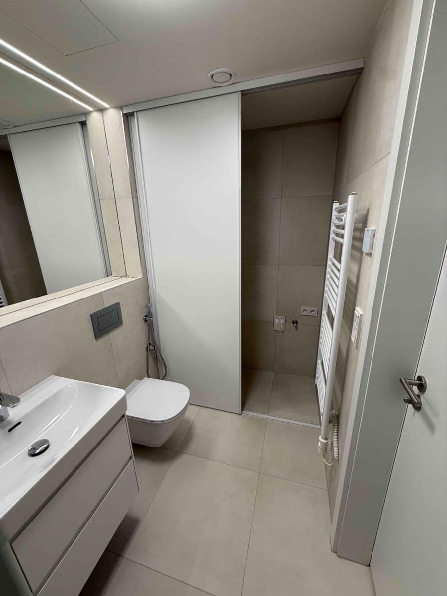 Prenájom bytu 2-izbový 38 m², Práčská, Praha, Praha Prenájom bytu 2-izbový 38 m², Práčská, Praha, Praha