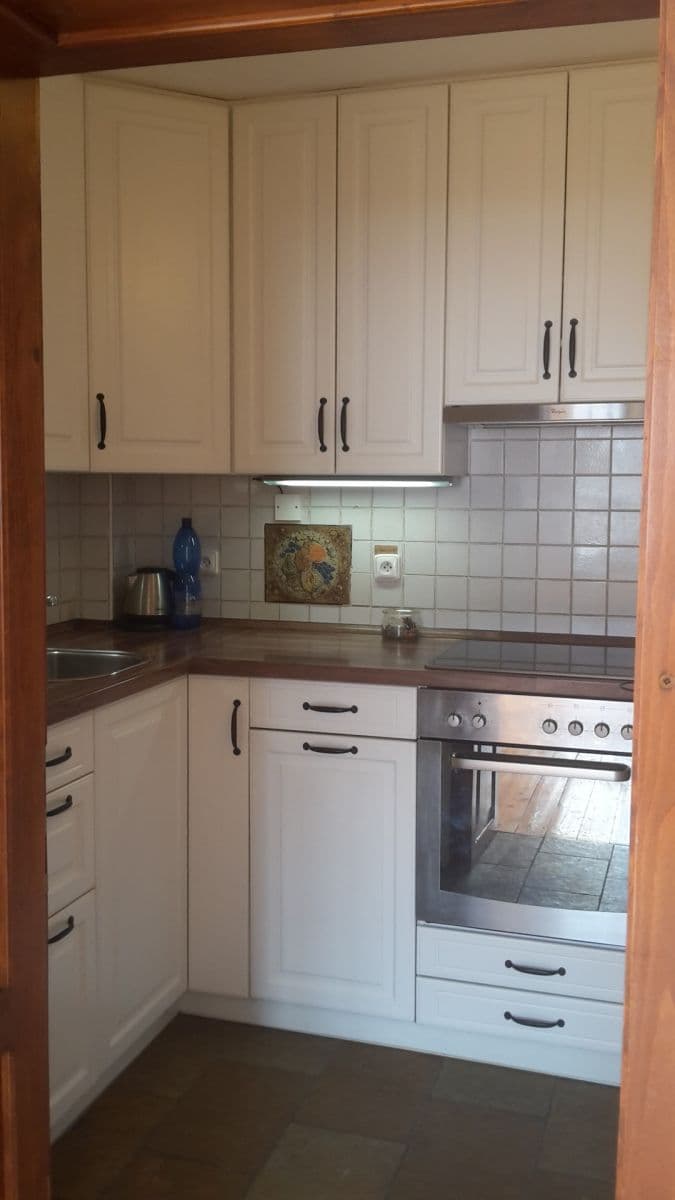 Prenájom bytu 2-izbový 47 m², Šlikova, Praha, Praha Prenájom bytu 2-izbový 47 m², Šlikova, Praha, Praha