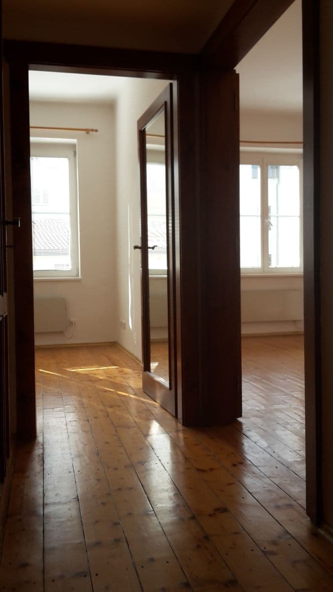 Prenájom bytu 2-izbový 47 m², Šlikova, Praha, Praha Prenájom bytu 2-izbový 47 m², Šlikova, Praha, Praha