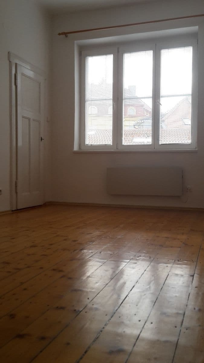 Prenájom bytu 2-izbový 47 m², Šlikova, Praha, Praha Prenájom bytu 2-izbový 47 m², Šlikova, Praha, Praha