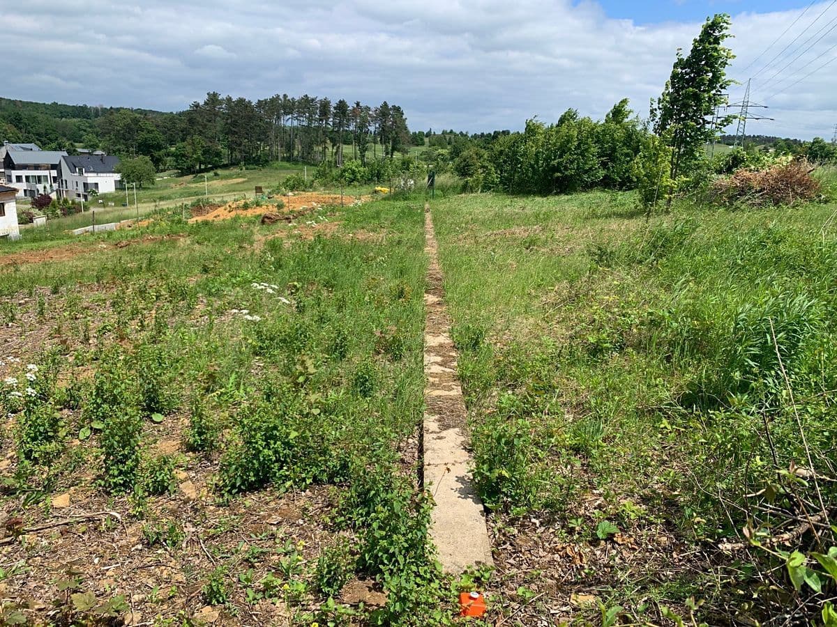 Predaj pozemku 1.903 m², Ve Višňovce, Vysoký Újezd, Středočeský kraj Predaj pozemku 1.903 m², Ve Višňovce, Vysoký Újezd, Středočeský kraj