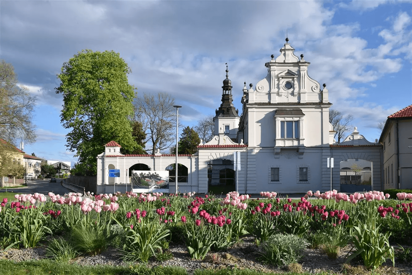 Predaj pozemku 1.903 m², Ve Višňovce, Vysoký Újezd, Středočeský kraj Predaj pozemku 1.903 m², Ve Višňovce, Vysoký Újezd, Středočeský kraj