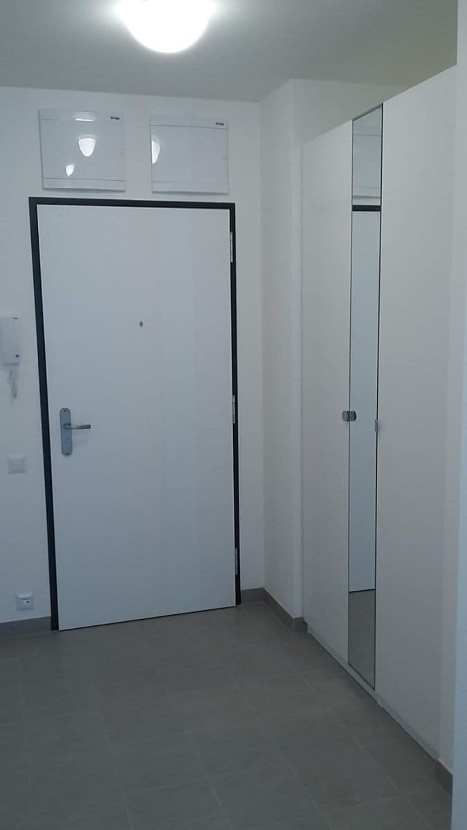 Prenájom bytu 2-izbový 52 m², Olgy Havlové, Praha, Praha Prenájom bytu 2-izbový 52 m², Olgy Havlové, Praha, Praha
