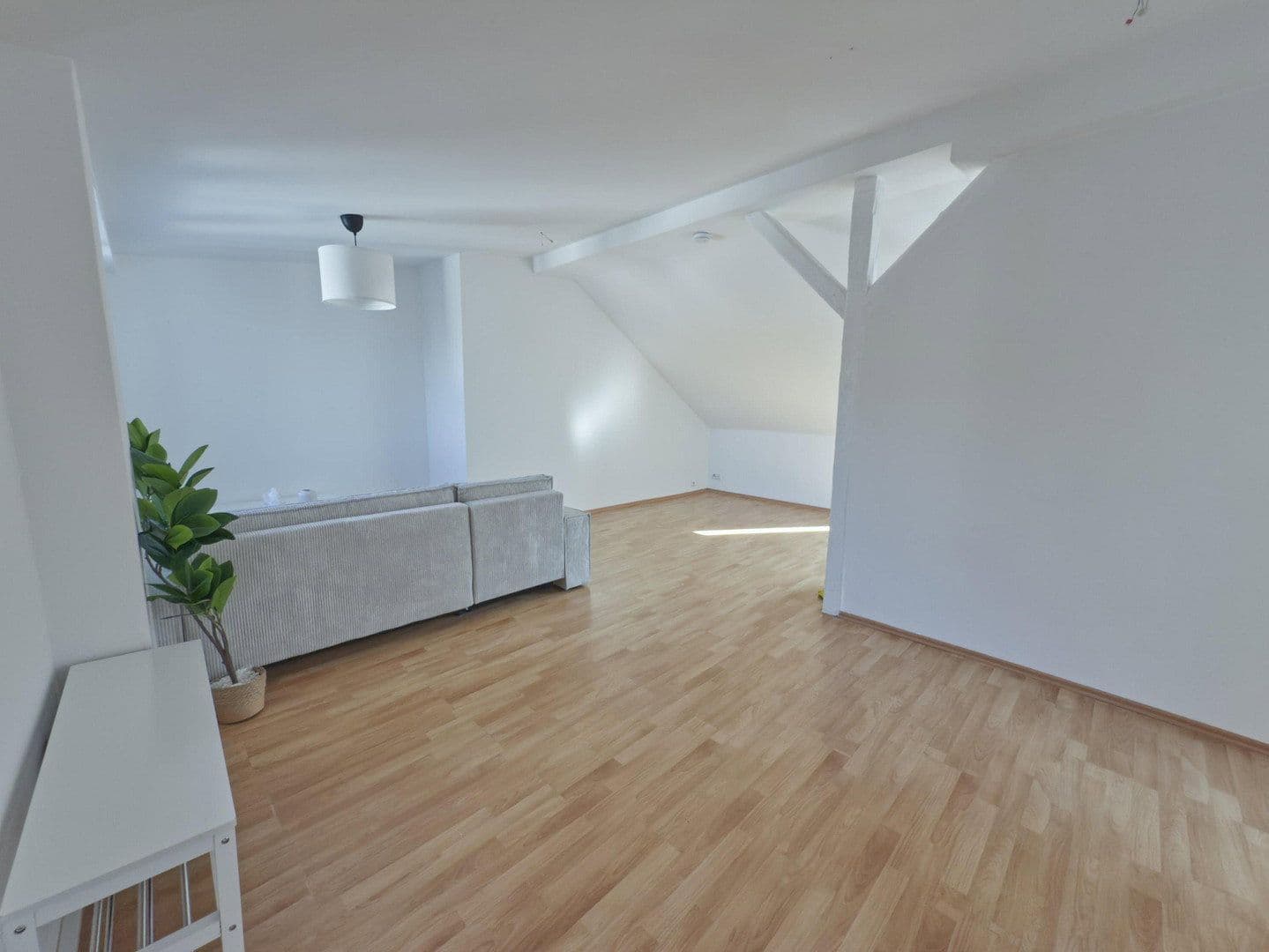 Prenájom bytu 1-izbový 40 m², Herforder Straße 209, Bielefeld, Severné Porýnie - Westfálsko Prenájom bytu 1-izbový 40 m², Herforder Straße 209, Bielefeld, Severné Porýnie - Westfálsko