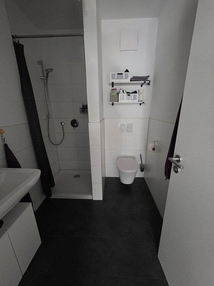 Prenájom bytu 2-izbový 63 m², Hannover, Dolné Sasko Prenájom bytu 2-izbový 63 m², Hannover, Dolné Sasko