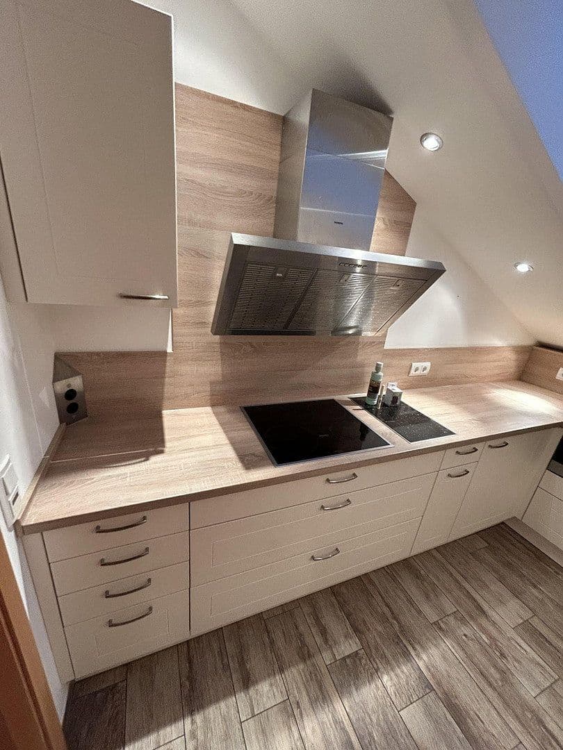 Prenájom bytu 2-izbový 76 m², Sailerbachstraße 20, Neubeuern, Bavorsko Prenájom bytu 2-izbový 76 m², Sailerbachstraße 20, Neubeuern, Bavorsko