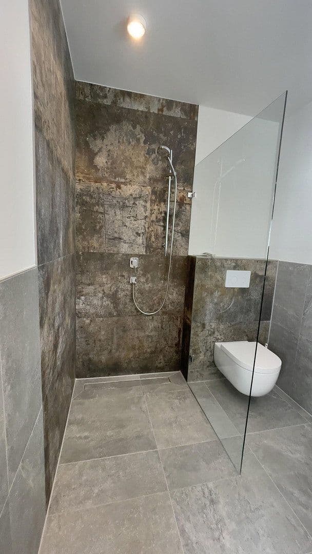 Prenájom bytu 4-izbový 145 m², Unterer Welzberg 30, Calw, Bádensko-Wurttembersko Prenájom bytu 4-izbový 145 m², Unterer Welzberg 30, Calw, Bádensko-Wurttembersko