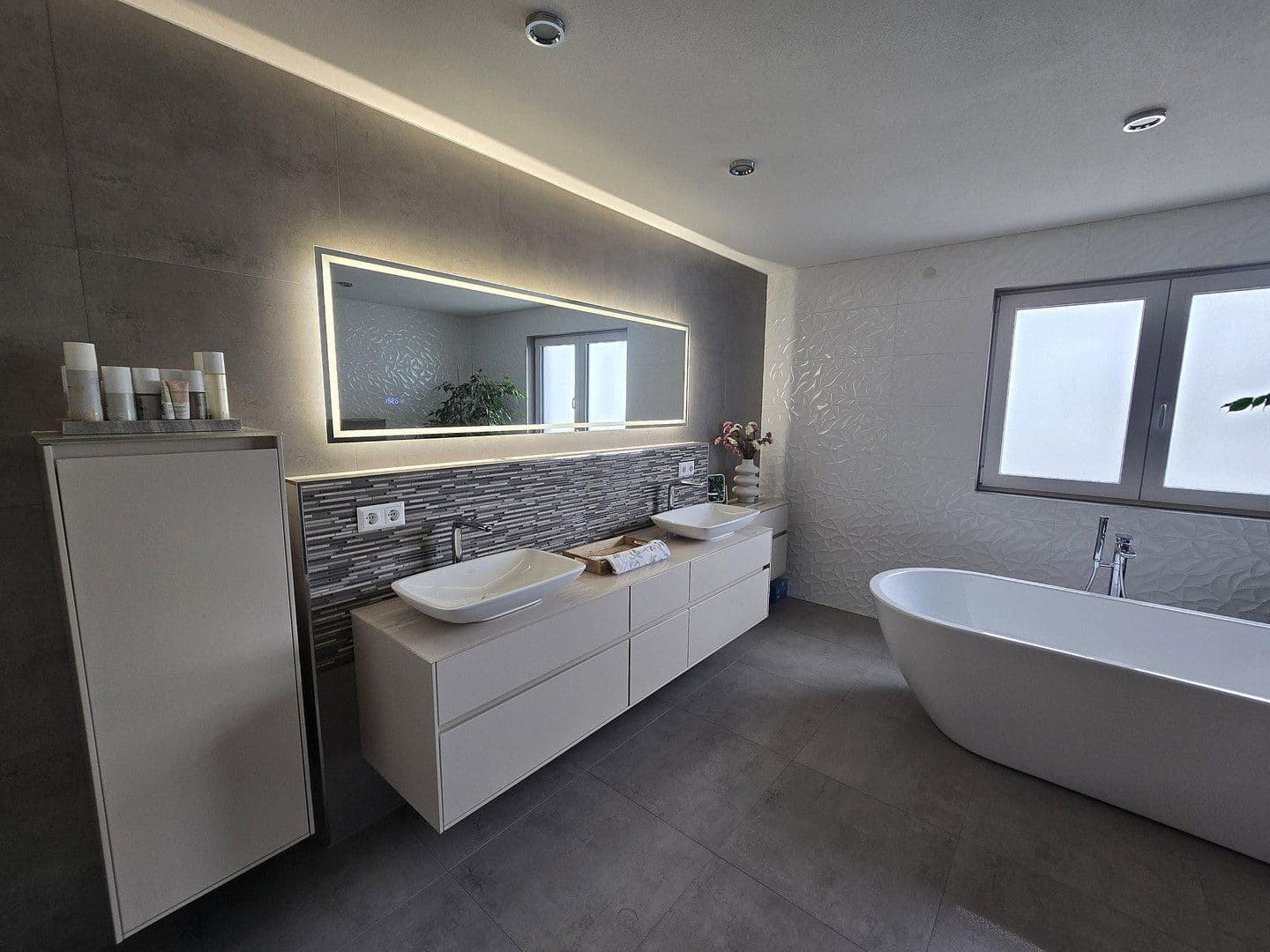 Predaj domu 191 m², pozemok 740 m², Eschach, Bádensko-Wurttembersko Predaj domu 191 m², pozemok 740 m², Eschach, Bádensko-Wurttembersko