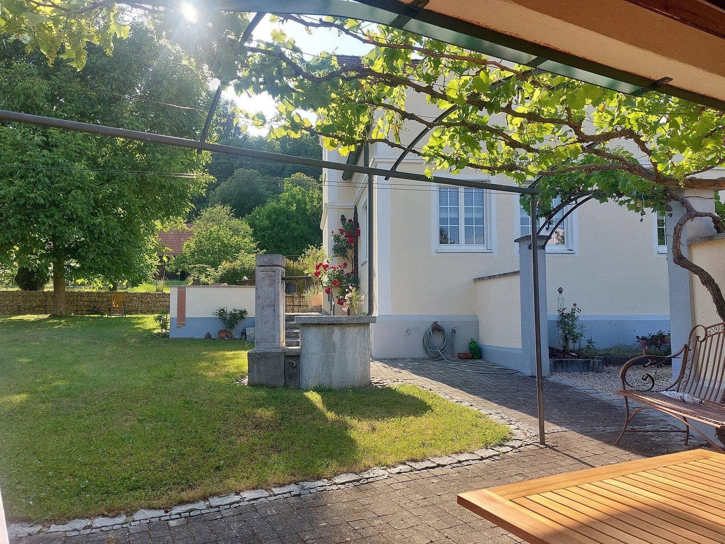 Predaj domu 154 m², pozemok 1.200 m², Kühlenthal, Bavorsko Predaj domu 154 m², pozemok 1.200 m², Kühlenthal, Bavorsko