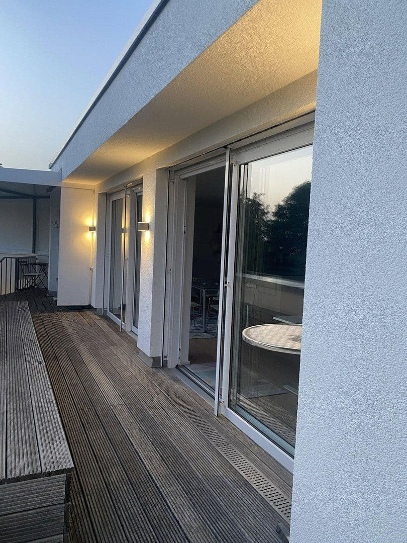 Predaj domu 264 m², pozemok 857 m², Glashütten, Hesensko Predaj domu 264 m², pozemok 857 m², Glashütten, Hesensko