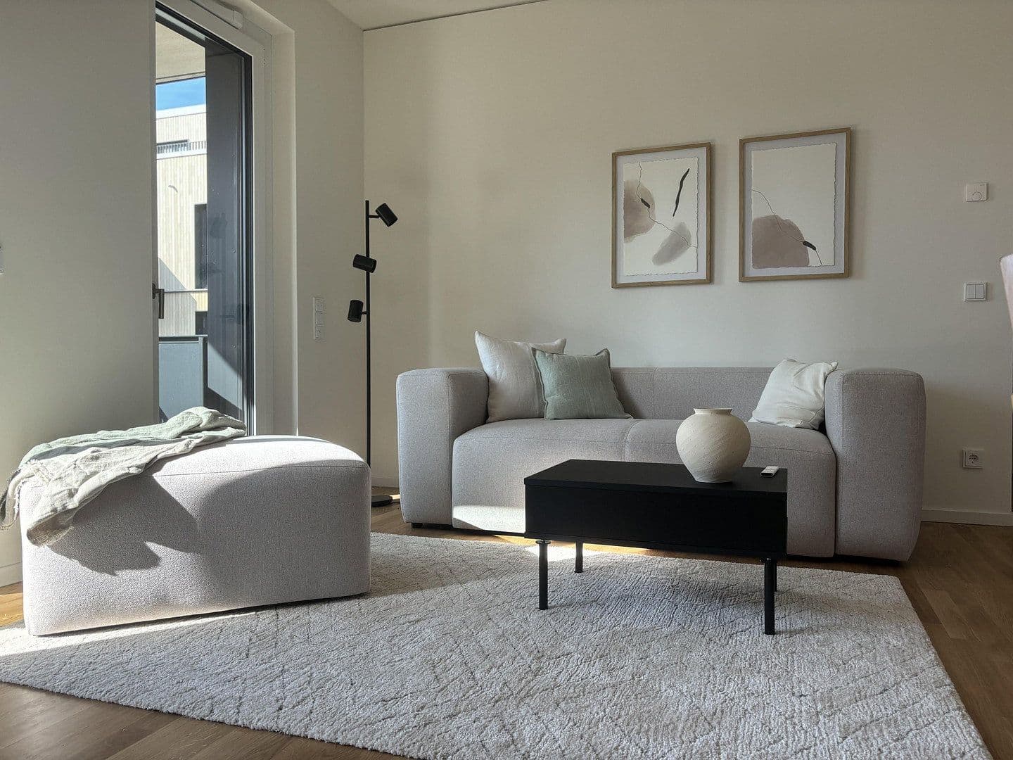 Prenájom bytu 2-izbový 56 m², Berlin, Berlín Prenájom bytu 2-izbový 56 m², Berlin, Berlín