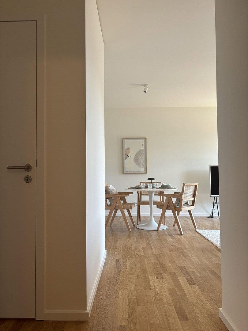 Prenájom bytu 2-izbový 56 m², Berlin, Berlín Prenájom bytu 2-izbový 56 m², Berlin, Berlín