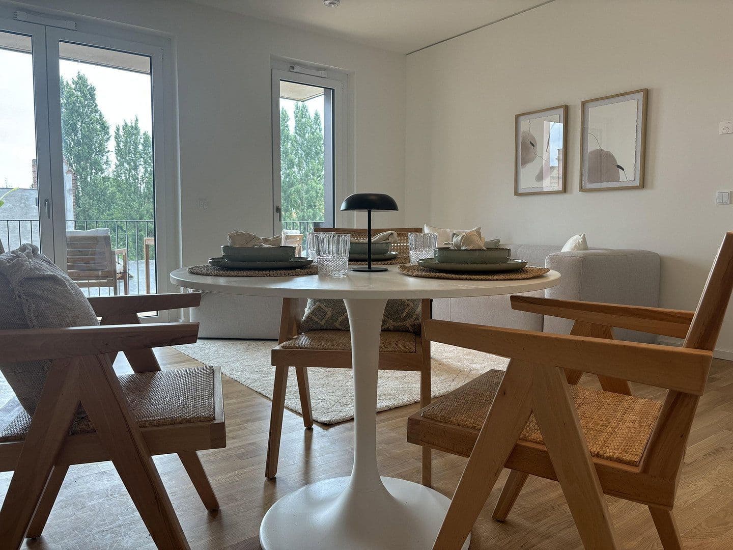 Prenájom bytu 2-izbový 56 m², Berlin, Berlín Prenájom bytu 2-izbový 56 m², Berlin, Berlín