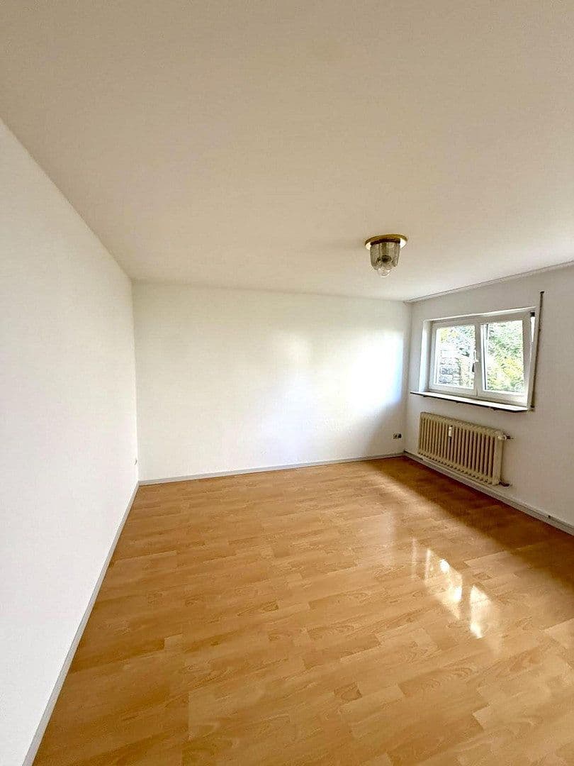 Prenájom bytu 2-izbový 40 m², Ludwigsburg, Bádensko-Wurttembersko Prenájom bytu 2-izbový 40 m², Ludwigsburg, Bádensko-Wurttembersko