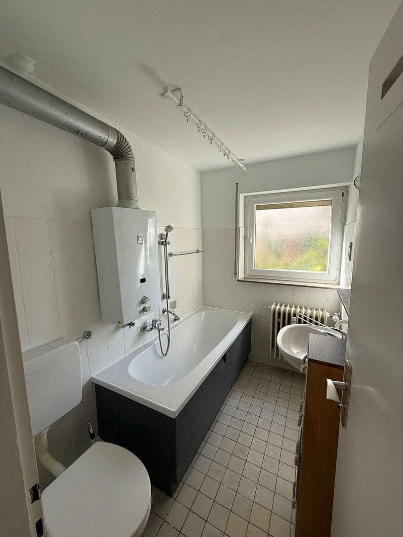 Prenájom bytu 2-izbový 40 m², Ludwigsburg, Bádensko-Wurttembersko Prenájom bytu 2-izbový 40 m², Ludwigsburg, Bádensko-Wurttembersko