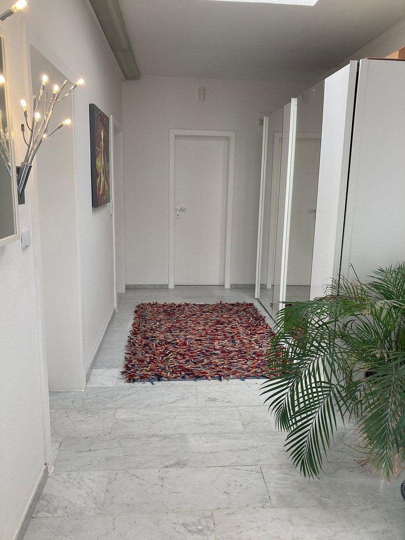 Prenájom bytu 4-izbový 190 m², Bebensee, Šlezvicko-Holštajnsko Prenájom bytu 4-izbový 190 m², Bebensee, Šlezvicko-Holštajnsko
