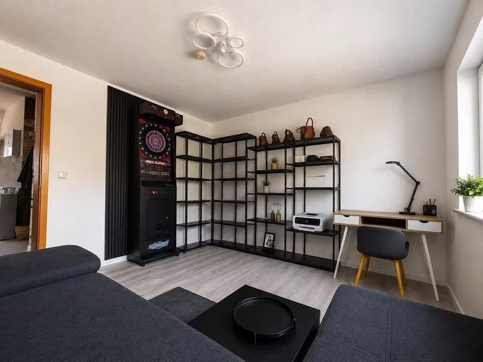 Prenájom bytu 3-izbový 76 m², Schotten, Hesensko Prenájom bytu 3-izbový 76 m², Schotten, Hesensko
