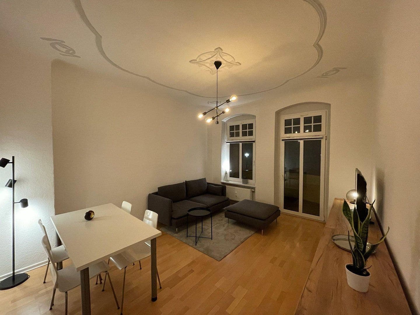Predaj bytu 2-izbový 56 m², Berlin, Berlín Predaj bytu 2-izbový 56 m², Berlin, Berlín