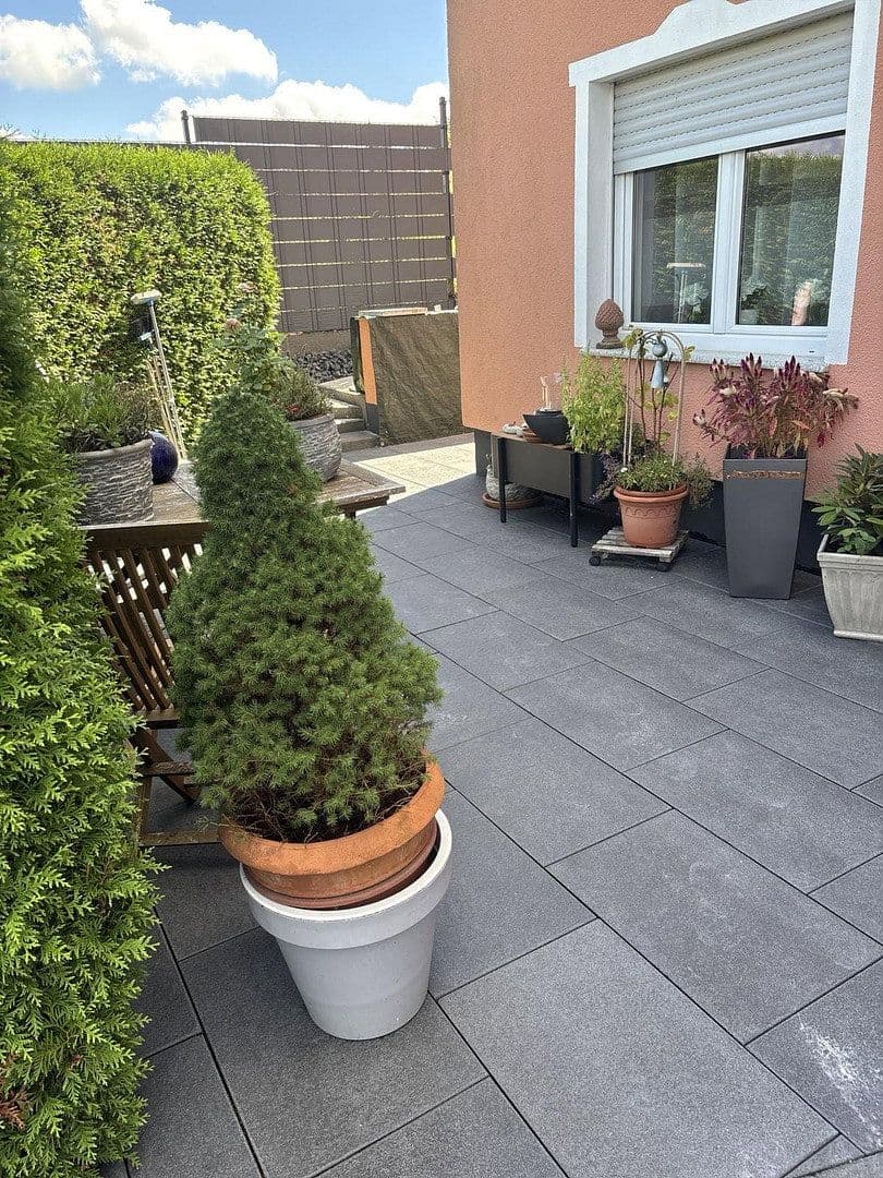 Prenájom bytu 2-izbový 60 m², Idstein, Hesensko Prenájom bytu 2-izbový 60 m², Idstein, Hesensko