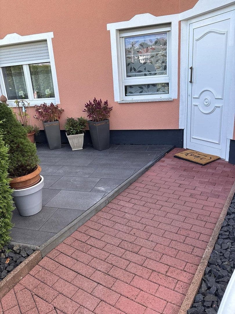 Prenájom bytu 2-izbový 60 m², Idstein, Hesensko Prenájom bytu 2-izbový 60 m², Idstein, Hesensko