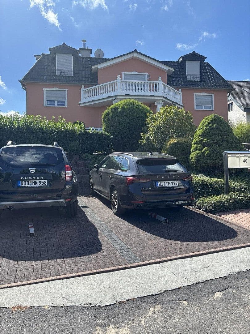 Prenájom bytu 2-izbový 60 m², Idstein, Hesensko Prenájom bytu 2-izbový 60 m², Idstein, Hesensko