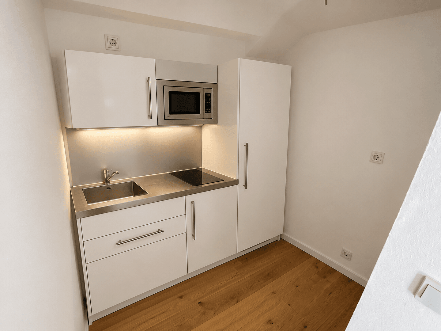 Prenájom bytu 2-izbový 34 m², Blücherstraße 8, Köln, Severné Porýnie - Westfálsko Prenájom bytu 2-izbový 34 m², Blücherstraße 8, Köln, Severné Porýnie - Westfálsko
