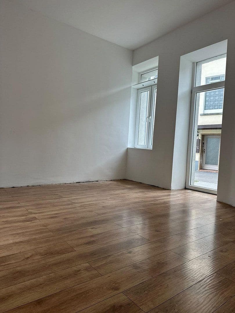 Prenájom bytu 3-izbový 77 m², Van Meenen Str 4, Solingen, Severné Porýnie - Westfálsko Prenájom bytu 3-izbový 77 m², Van Meenen Str 4, Solingen, Severné Porýnie - Westfálsko