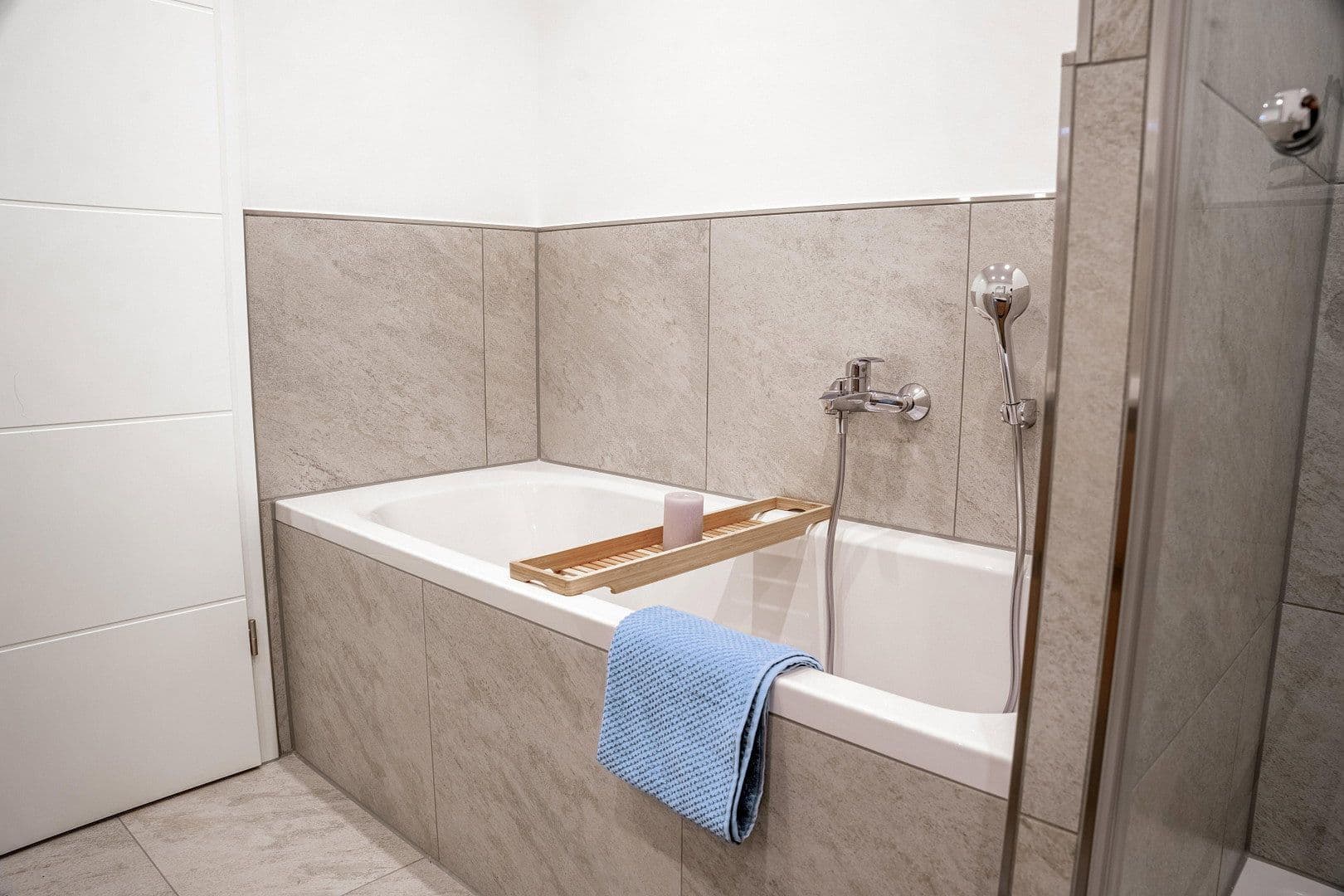 Prenájom bytu 3-izbový 88 m², Goethering 54, Stein, Bavorsko Prenájom bytu 3-izbový 88 m², Goethering 54, Stein, Bavorsko