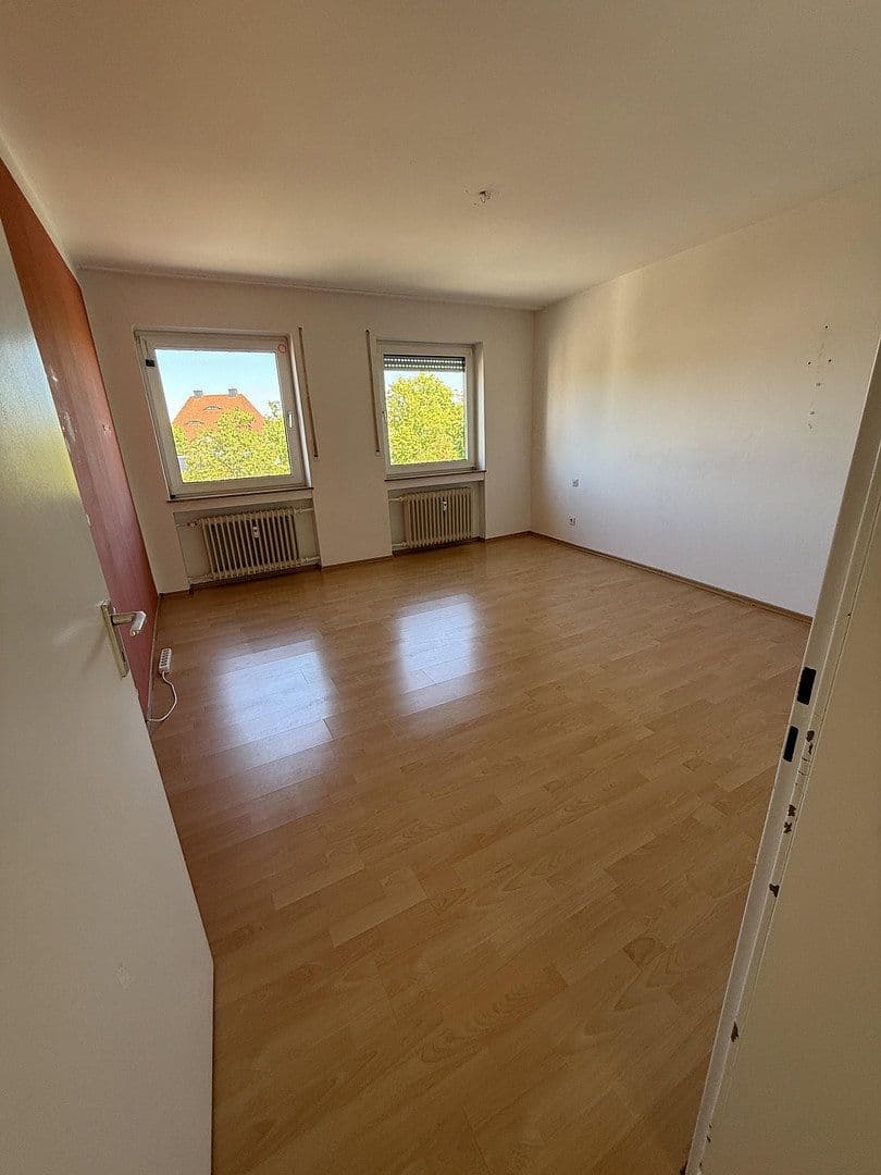 Prenájom bytu 3-izbový 88 m², Nürnberg, Bavorsko Prenájom bytu 3-izbový 88 m², Nürnberg, Bavorsko