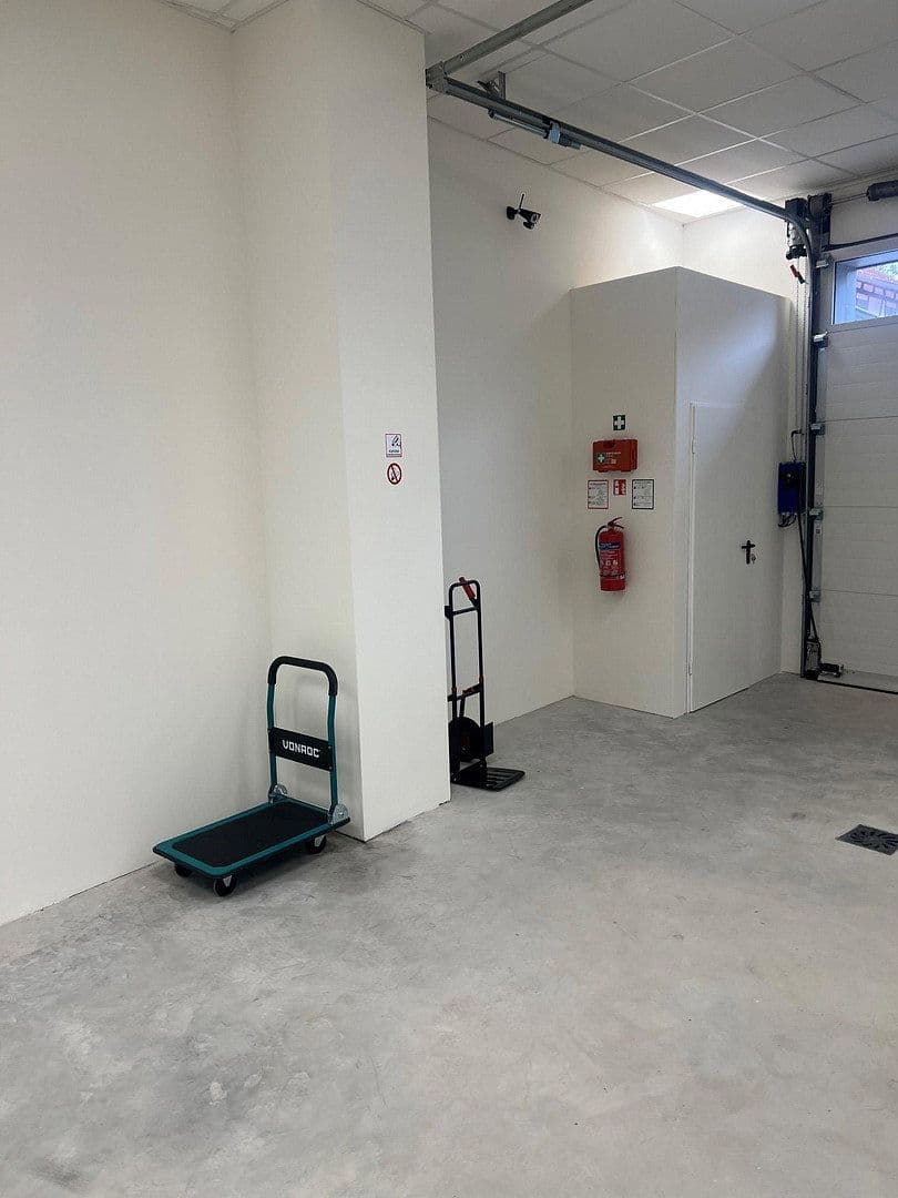 Prenájom nebytového priestoru 175 m², Walschleben, Durínsko Prenájom nebytového priestoru 175 m², Walschleben, Durínsko