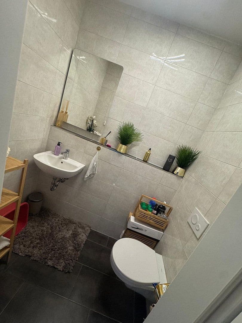 Prenájom bytu 7-izbový 164 m², Bantzerweg 4 A, Gießen, Hesensko Prenájom bytu 7-izbový 164 m², Bantzerweg 4 A, Gießen, Hesensko