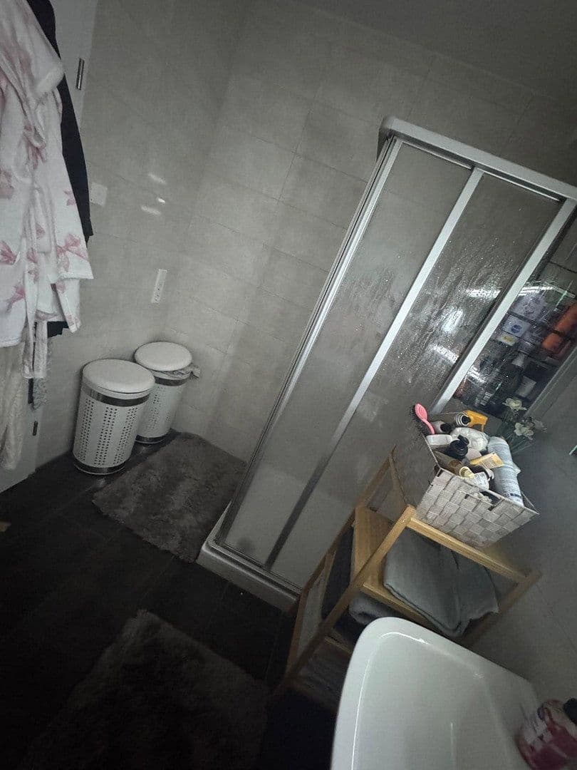 Prenájom bytu 7-izbový 164 m², Bantzerweg 4 A, Gießen, Hesensko Prenájom bytu 7-izbový 164 m², Bantzerweg 4 A, Gießen, Hesensko