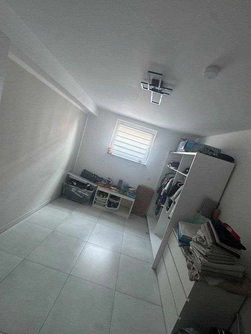 Prenájom bytu 7-izbový 164 m², Bantzerweg 4 A, Gießen, Hesensko Prenájom bytu 7-izbový 164 m², Bantzerweg 4 A, Gießen, Hesensko