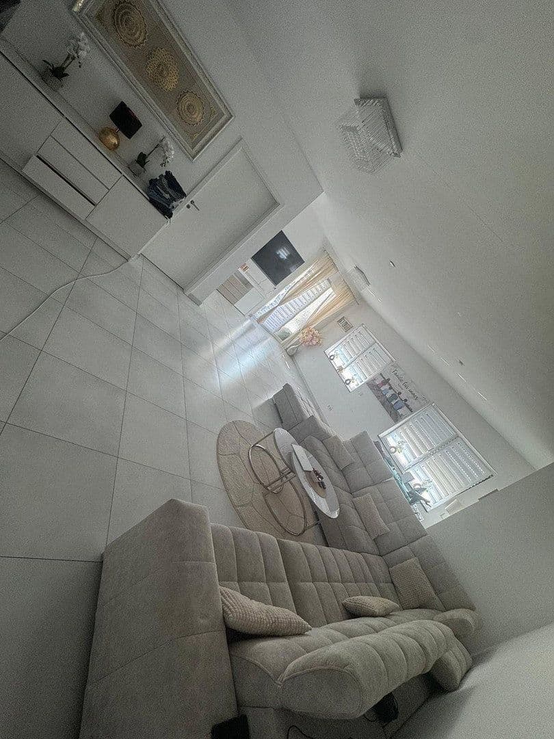 Prenájom bytu 7-izbový 164 m², Bantzerweg 4 A, Gießen, Hesensko Prenájom bytu 7-izbový 164 m², Bantzerweg 4 A, Gießen, Hesensko
