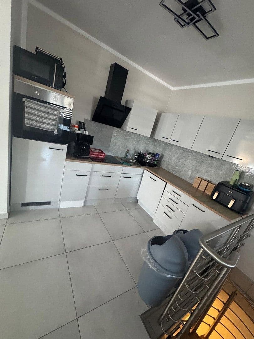 Prenájom bytu 7-izbový 164 m², Bantzerweg 4 A, Gießen, Hesensko Prenájom bytu 7-izbový 164 m², Bantzerweg 4 A, Gießen, Hesensko