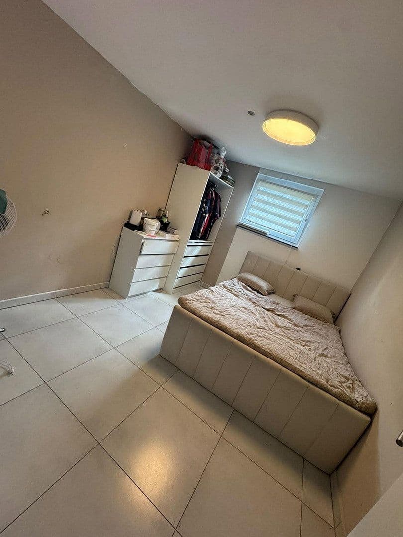 Prenájom bytu 7-izbový 164 m², Bantzerweg 4 A, Gießen, Hesensko Prenájom bytu 7-izbový 164 m², Bantzerweg 4 A, Gießen, Hesensko