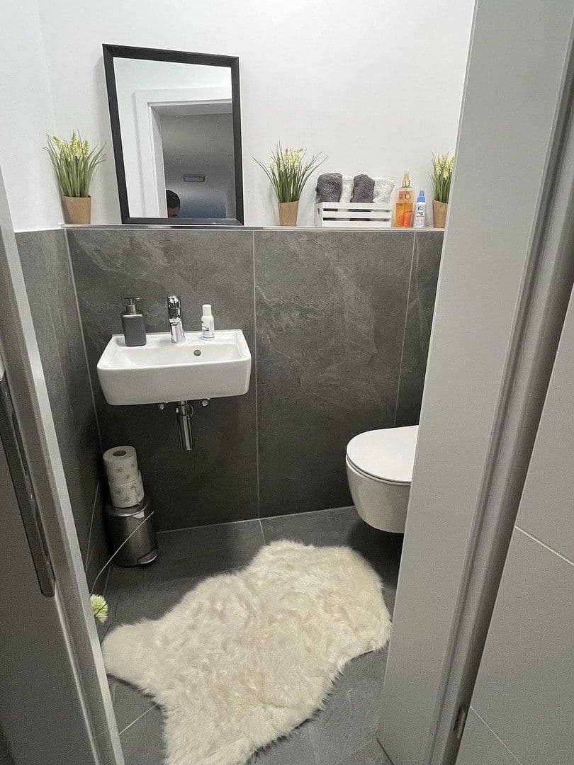Prenájom bytu 4-izbový 117 m², Amselrain 34, Oberderdingen, Bádensko-Wurttembersko Prenájom bytu 4-izbový 117 m², Amselrain 34, Oberderdingen, Bádensko-Wurttembersko