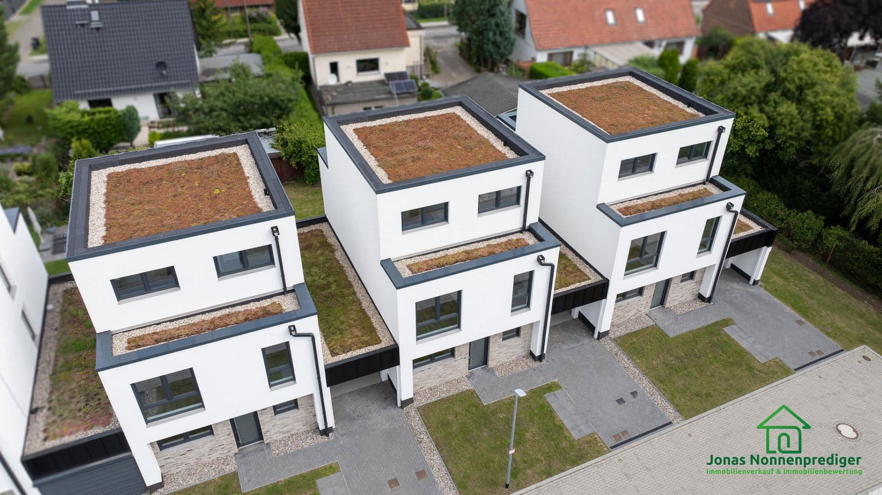 Predaj domu 144 m², pozemok 337 m², Kühls Acker 18, Schwerin, Meklenbursko-Predpomoransko Predaj domu 144 m², pozemok 337 m², Kühls Acker 18, Schwerin, Meklenbursko-Predpomoransko