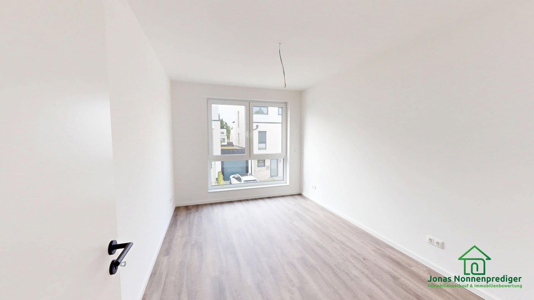 Predaj domu 144 m², pozemok 337 m², Kühls Acker 18, Schwerin, Meklenbursko-Predpomoransko Predaj domu 144 m², pozemok 337 m², Kühls Acker 18, Schwerin, Meklenbursko-Predpomoransko