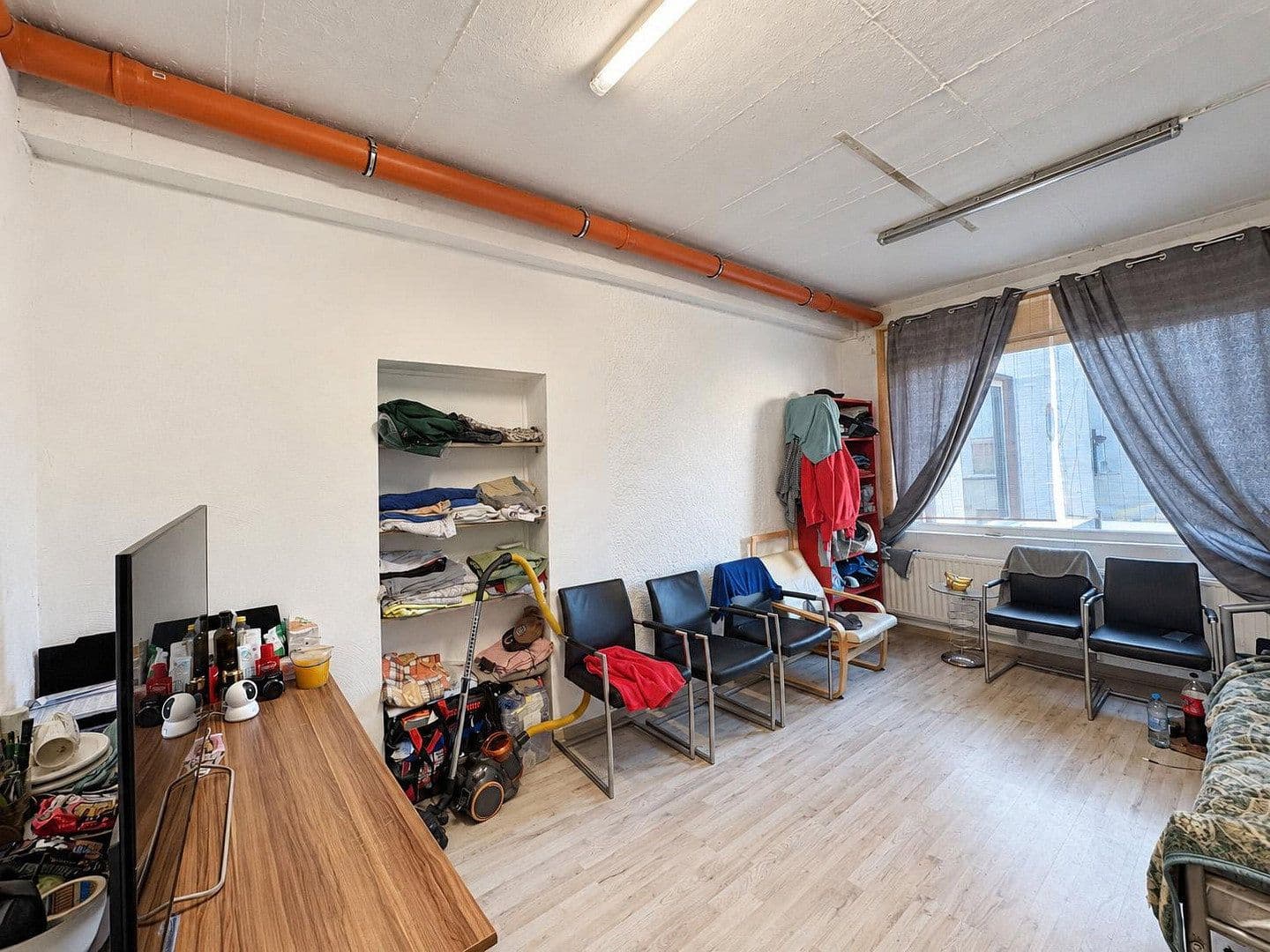 Prenájom nebytového priestoru 173 m², Leverkusen, Opladen, Severné Porýnie - Westfálsko Prenájom nebytového priestoru 173 m², Leverkusen, Opladen, Severné Porýnie - Westfálsko