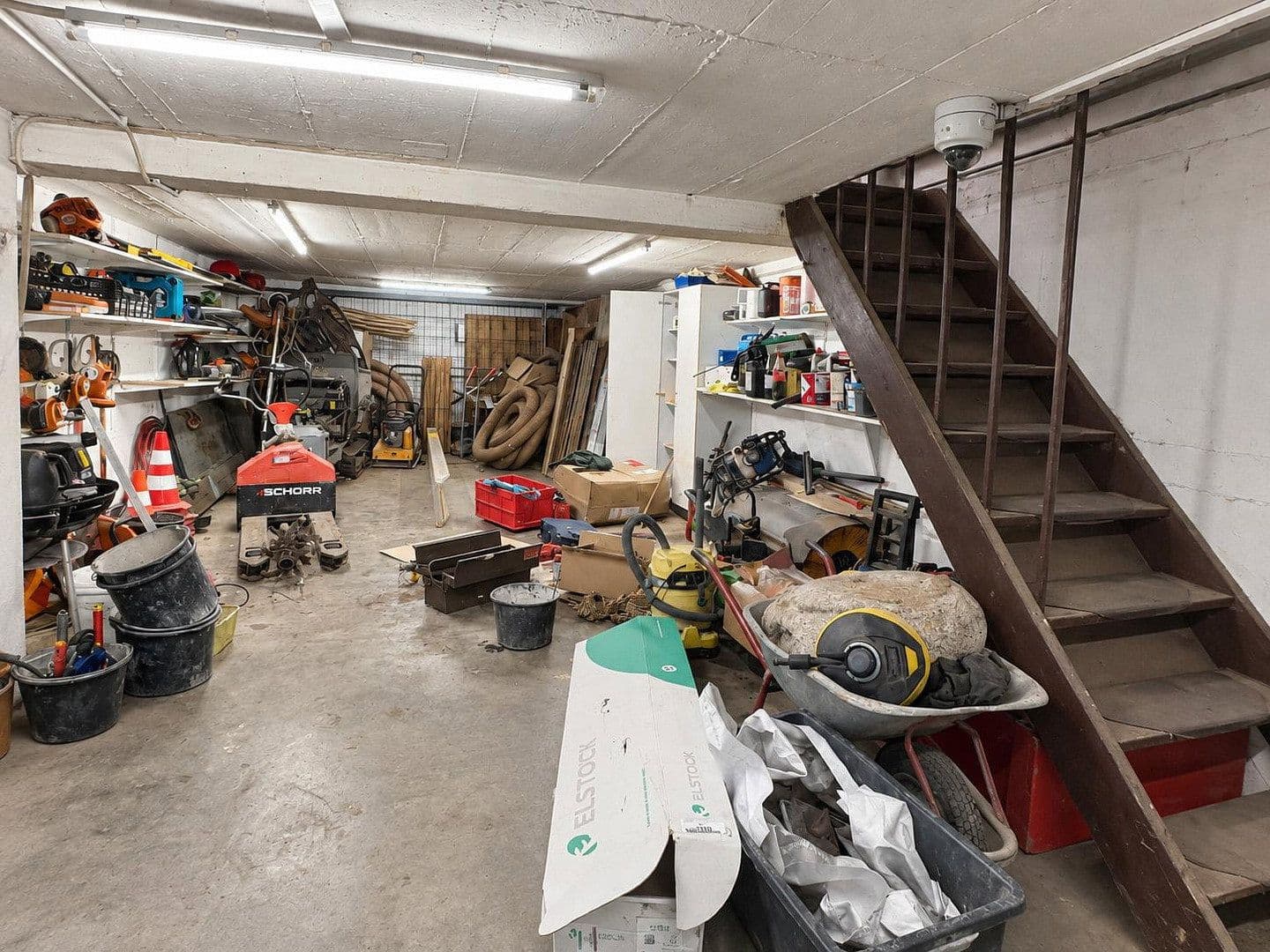 Prenájom nebytového priestoru 173 m², Leverkusen, Opladen, Severné Porýnie - Westfálsko Prenájom nebytového priestoru 173 m², Leverkusen, Opladen, Severné Porýnie - Westfálsko