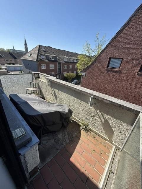 Prenájom bytu 3-izbový 95 m², Aachen, Severné Porýnie - Westfálsko Prenájom bytu 3-izbový 95 m², Aachen, Severné Porýnie - Westfálsko