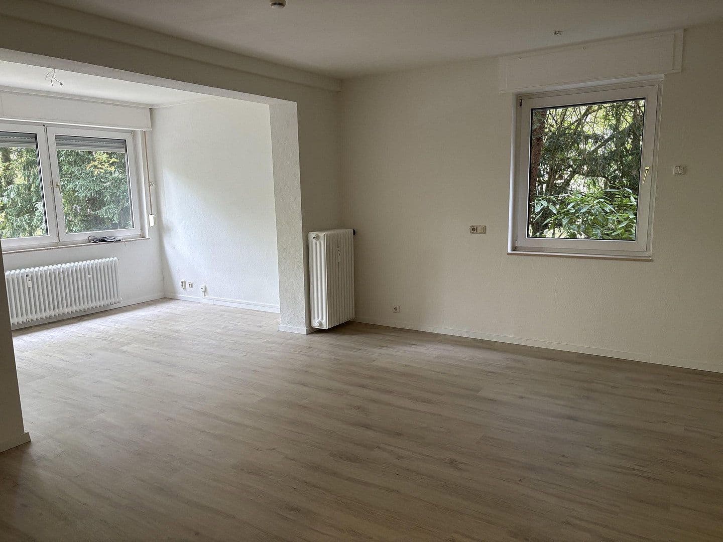Prenájom bytu 4-izbový 128 m², Wiesbaden, Hesensko Prenájom bytu 4-izbový 128 m², Wiesbaden, Hesensko