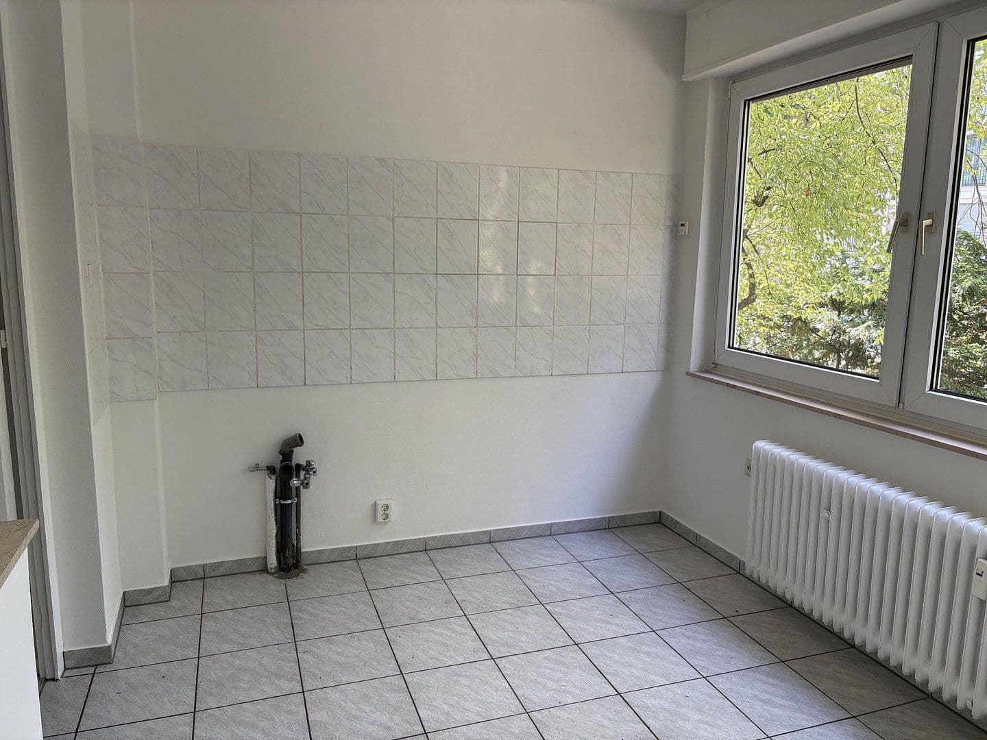 Prenájom bytu 4-izbový 128 m², Wiesbaden, Hesensko Prenájom bytu 4-izbový 128 m², Wiesbaden, Hesensko