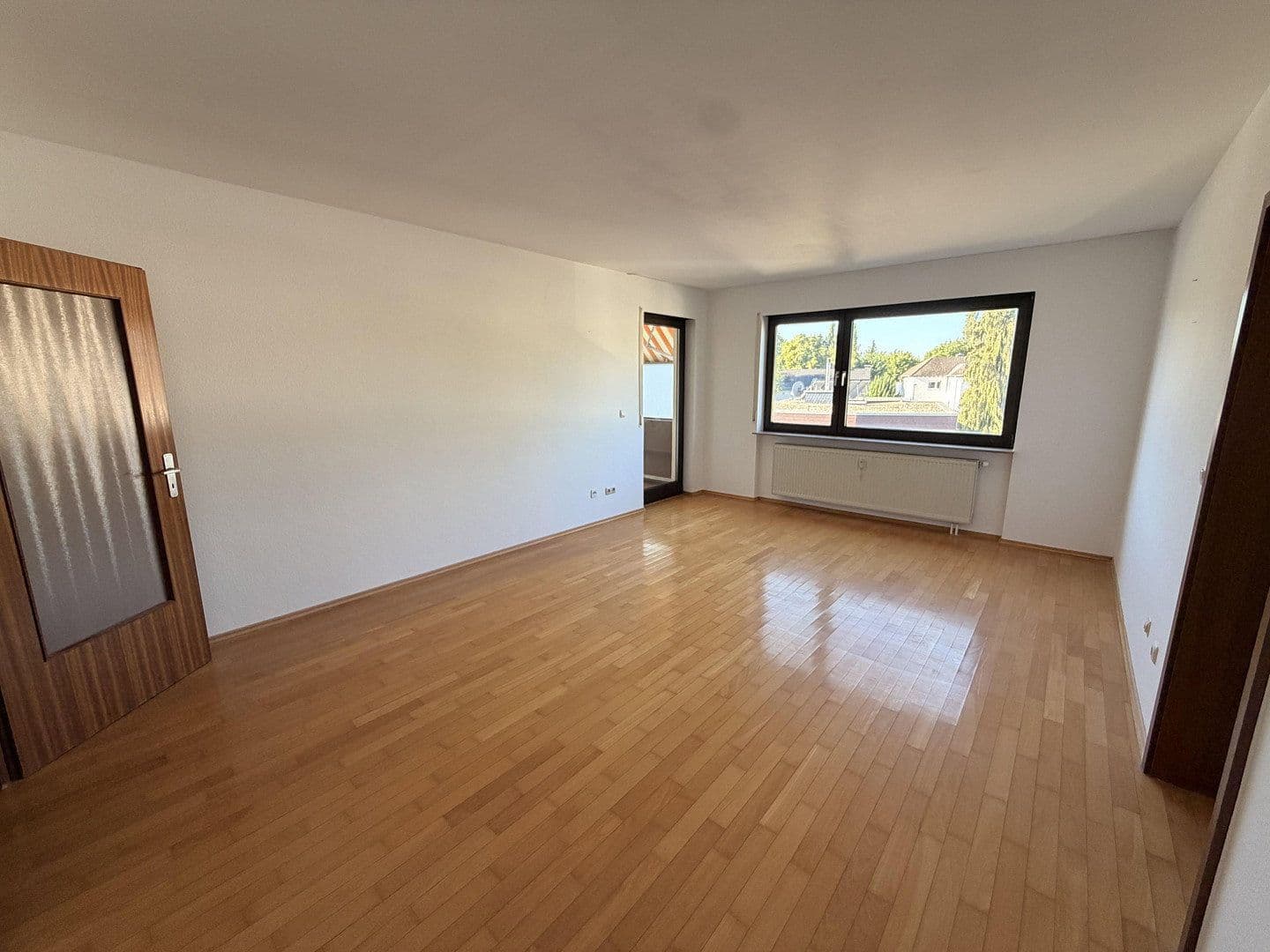 Prenájom bytu 2-izbový 63 m², Oberursel (Taunus), Hesensko Prenájom bytu 2-izbový 63 m², Oberursel (Taunus), Hesensko