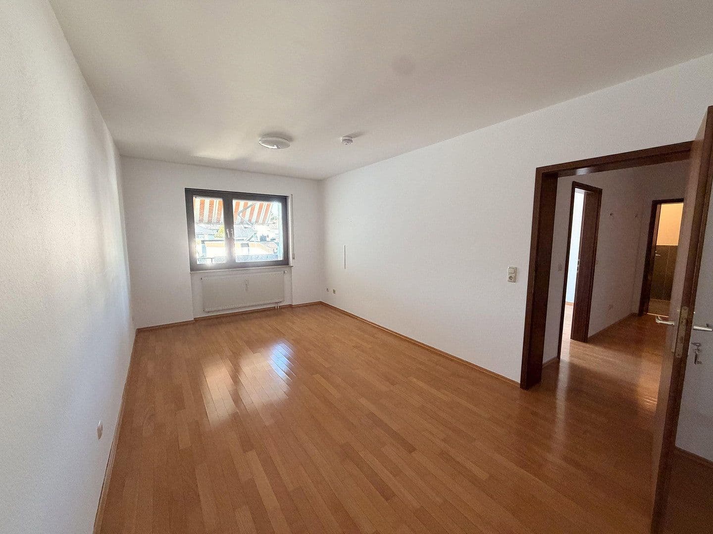 Prenájom bytu 2-izbový 63 m², Oberursel (Taunus), Hesensko Prenájom bytu 2-izbový 63 m², Oberursel (Taunus), Hesensko
